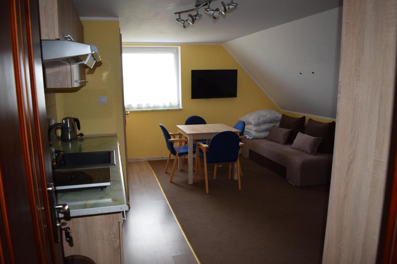 Ferienwohnung Pokoje U Emilii Kąty Rybackie Exterior foto